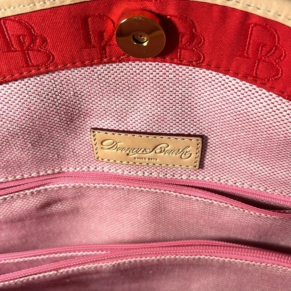 DOONEY AND BOURKE RED CANVAS LEATHER STRAP XL LOGO TOTE TRAVEL SHOULDER BAG NWOT - Picture 5 of 11